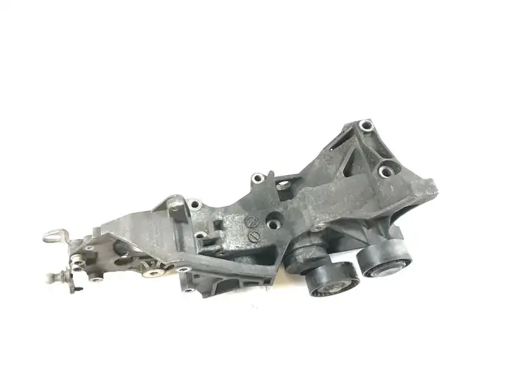 Audi A4 S4 B8 8K (2011 - 2015) 03L903143R Кронштейн компрессора кондиционера воздуха — фото 3