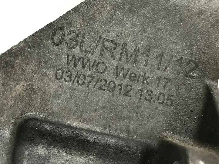 Audi A4 S4 B8 8K (2011 - 2015) 03L903143R Кронштейн компрессора кондиционера воздуха — фото 6