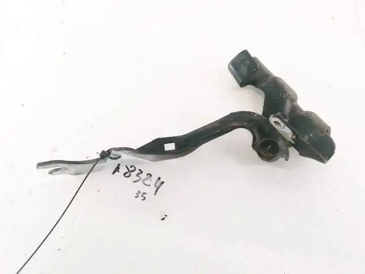Mazda 5 (2005 - 2010) Петли капота — фото 1