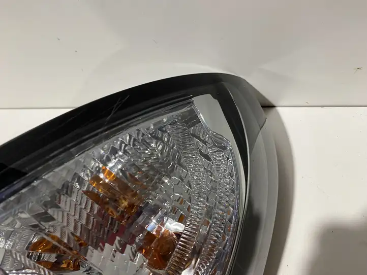 Citroen C3 Picasso (2010 - 2017) 9681749180 Задний фонарь в кузове — фото 6