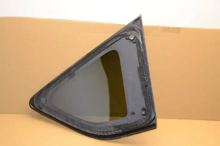 Toyota RAV 4 (XA40) (2012 - 2018) 6272042350 Заднее боковое стекло — фото 4