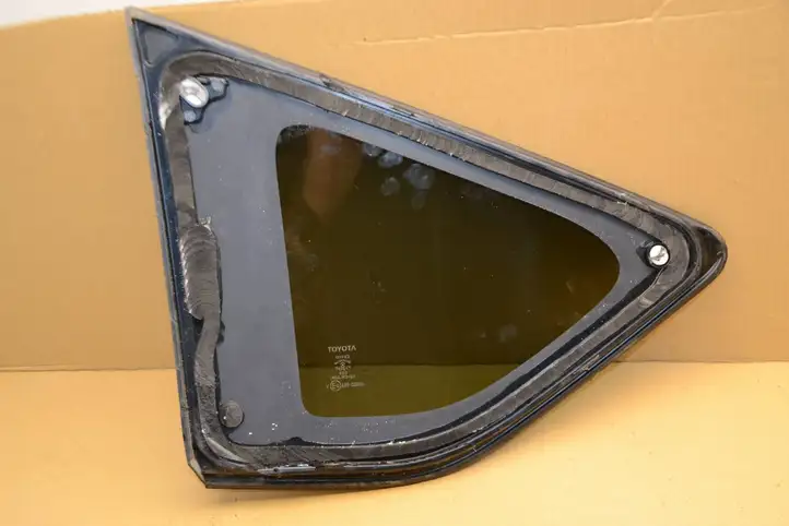 Toyota RAV 4 (XA40) (2012 - 2018) 6271042350 Заднее боковое стекло — фото 4