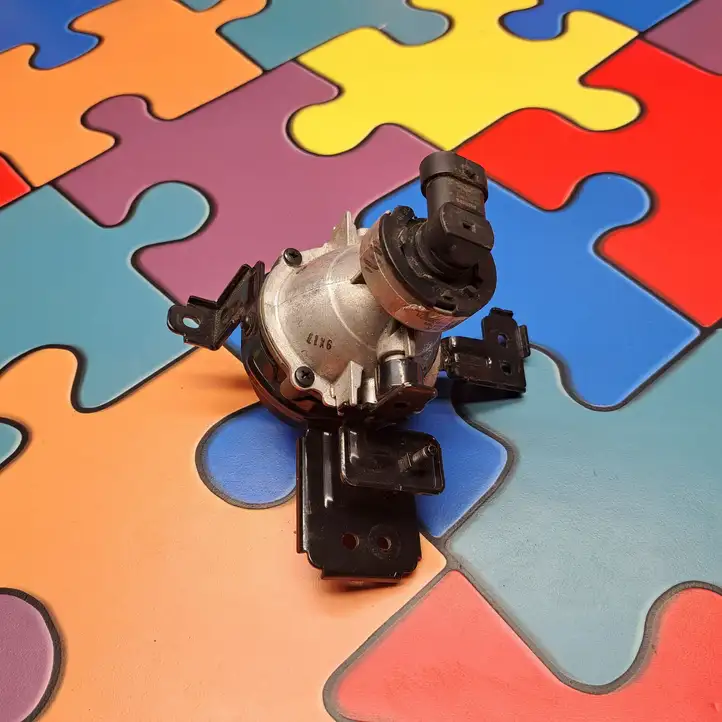 Kia Sportage (2016 - 2018)  201F1500 Передняя противотуманная фара