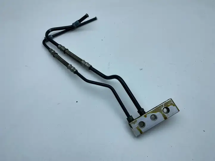 BMW 5 F10 F11 (2009 - 2016)   Трубка (трубки)/ шланг (шланги)