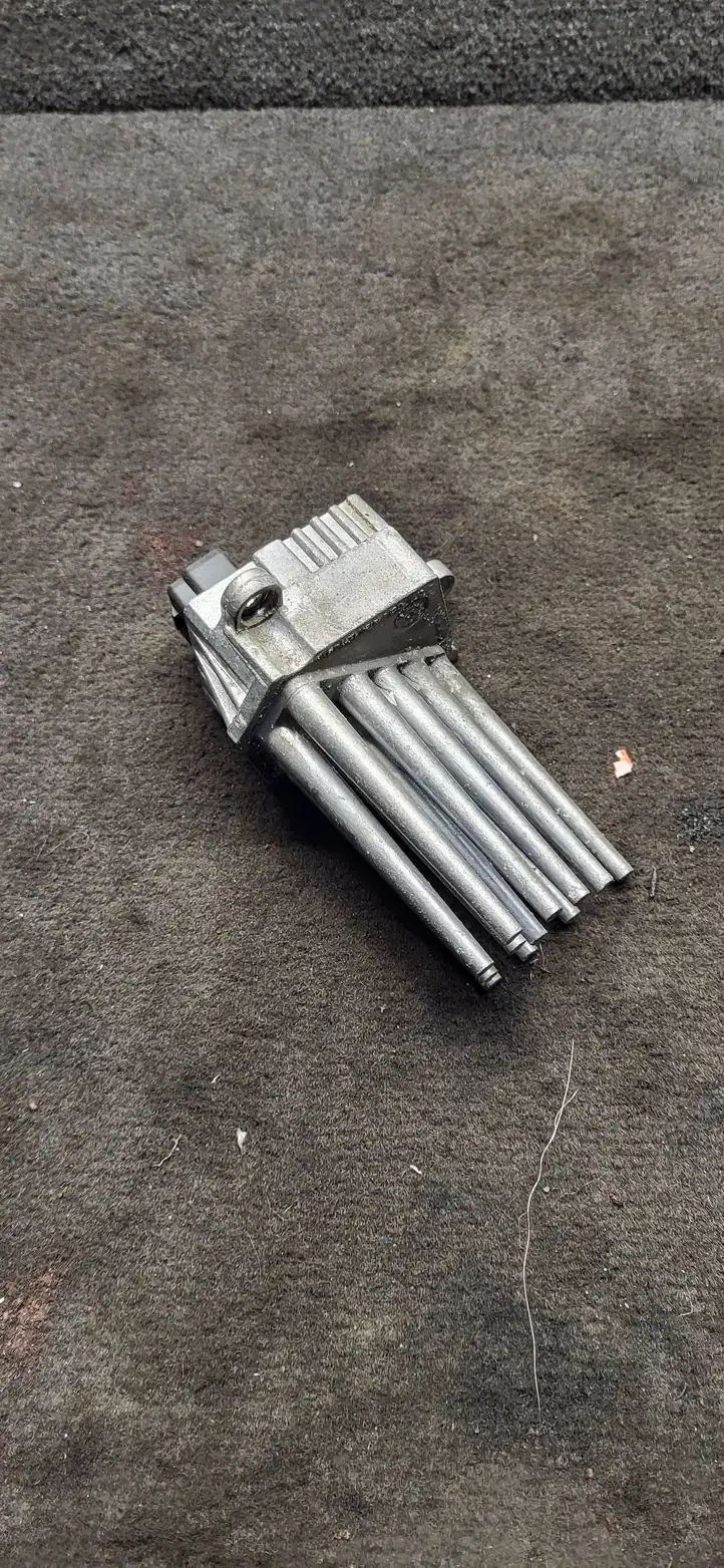 BMW 3 E46 (1998 - 2005)  64118383835 Реостат вентилятора печки