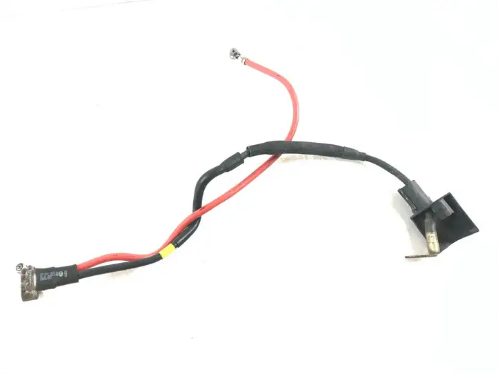 Volkswagen Touran II (2010 - 2016) 1K0971228AA Плюсовой провод аккумулятора — фото 2