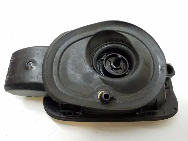 Audi A5 8T 8F (2011 - 2016) 8K0010508R Крышка топливного бака — фото 9