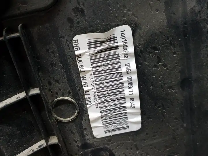 Dodge Grand Caravan (2007 - 2020) P1UP16DX9AA Обшивка раздвижной двери — фото 2