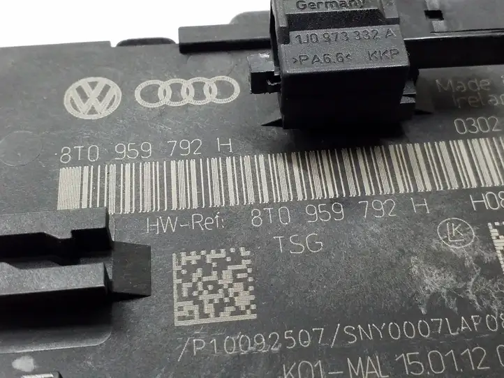 Audi A5 8T 8F (2011 - 2016) 8T0959792H Блок управления дверью — фото 4