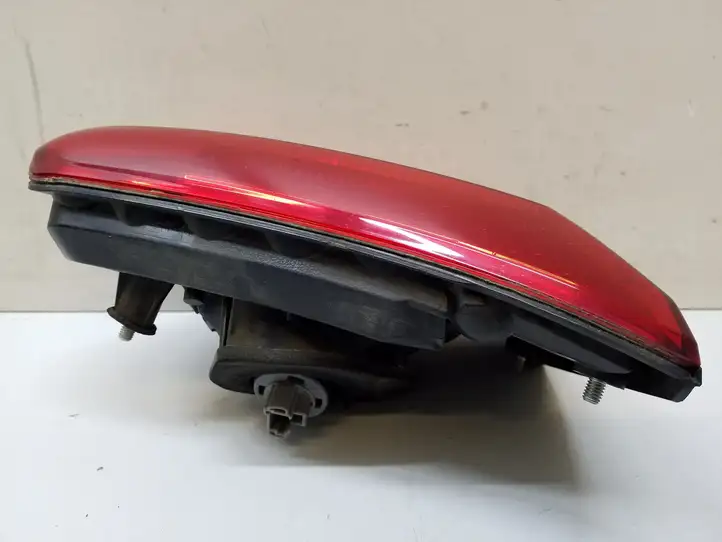 Peugeot 4007 (2007 - 2012) OEM Задний фонарь в крышке багажника — фото 3