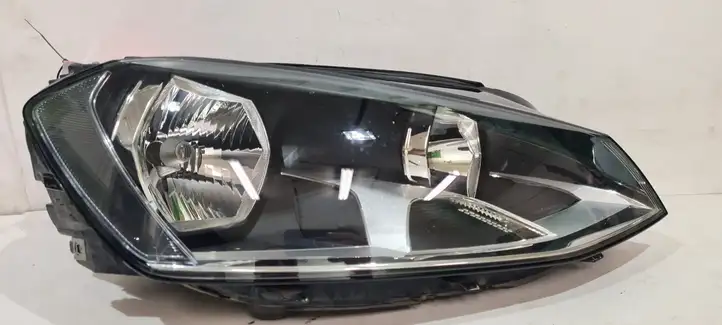 Volkswagen Golf VII (2013 - 2019) Передняя фара — фото 2