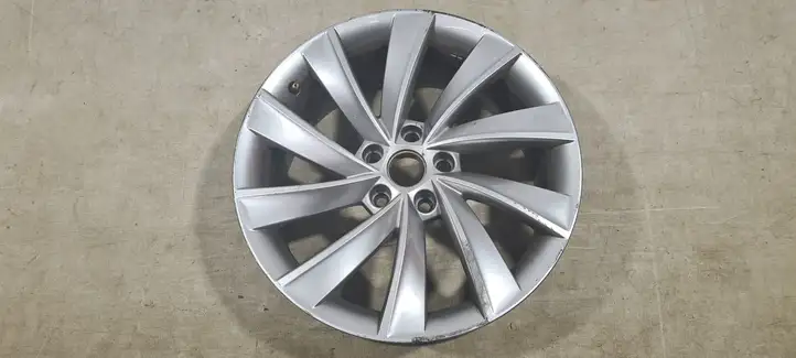 Skoda Superb B8 (3V) (2015 - 2023) 3V001025AL Легкосплавный колесный диск R18 — фото 1