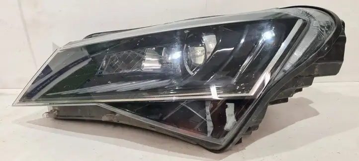 Skoda Superb B8 (3V) (2015 - 2023) 3V1941015A Передняя фара — фото 2