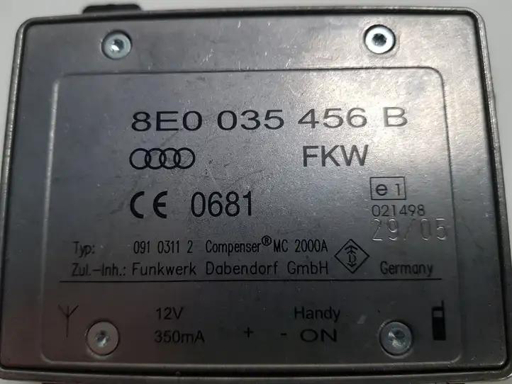 Audi A4 S4 B7 8E 8H (2004 - 2009) 8E00358456B Усилитель антенны — фото 4