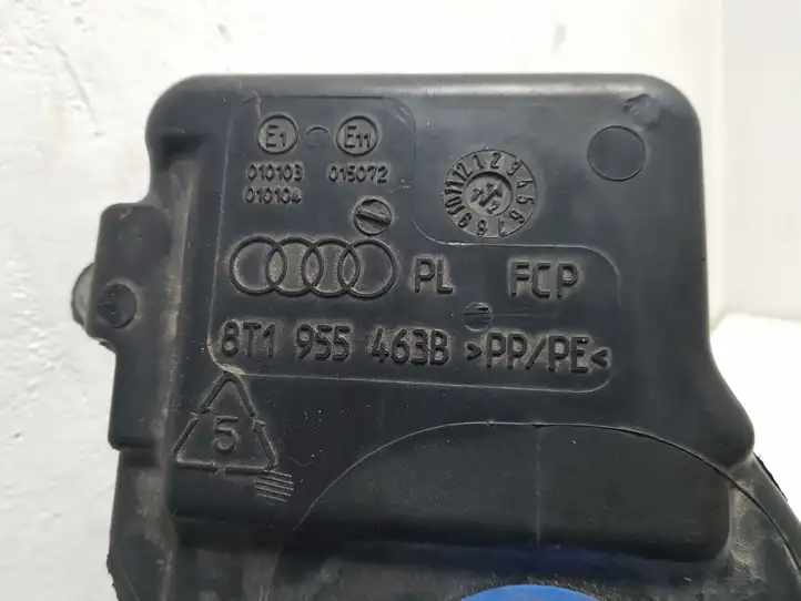 Audi A4 S4 B8 8K (2011 - 2015) 8T1955463B Горловина бачка омывателя — фото 4