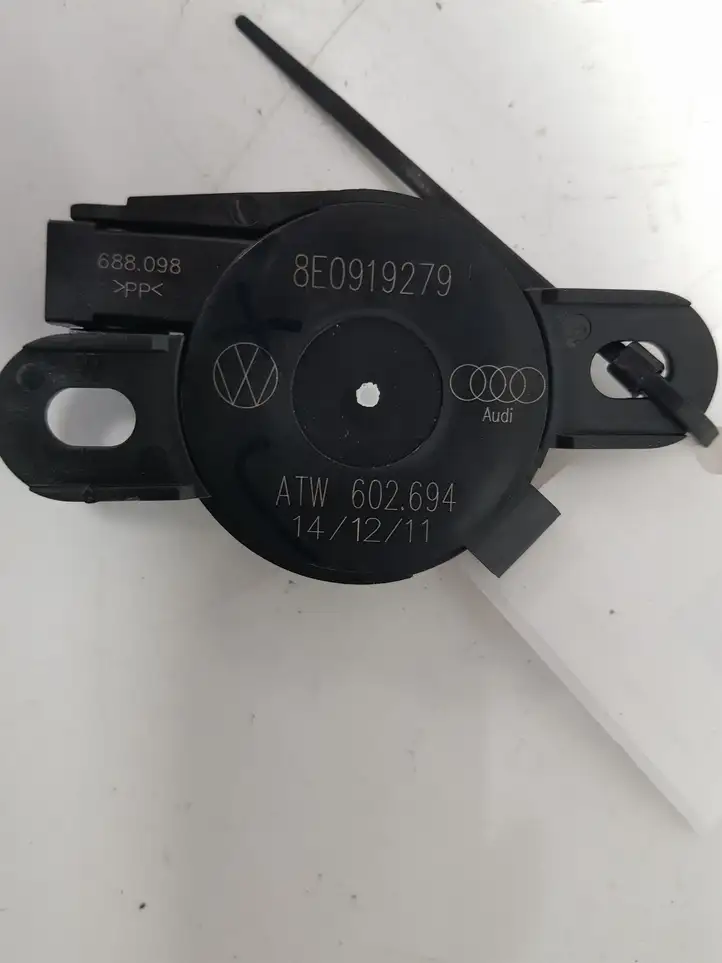 Audi A4 S4 B8 8K (2011 - 2015) 8E0919279 Динамик парктроника (PDC) — фото 2