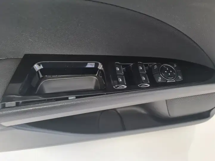 Ford Mondeo MK V (2014 - ) Комплект салона — фото 9