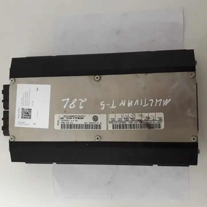 Volkswagen Multivan T5 (2003 - 2015) 7L0035456A Блок Hi-Fi аудиосистемы — фото 1