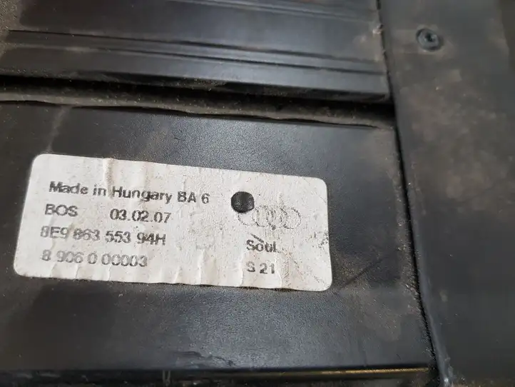Audi A4 S4 B5 8D (1999 - 2001) 8E986355394H Шторка — фото 2