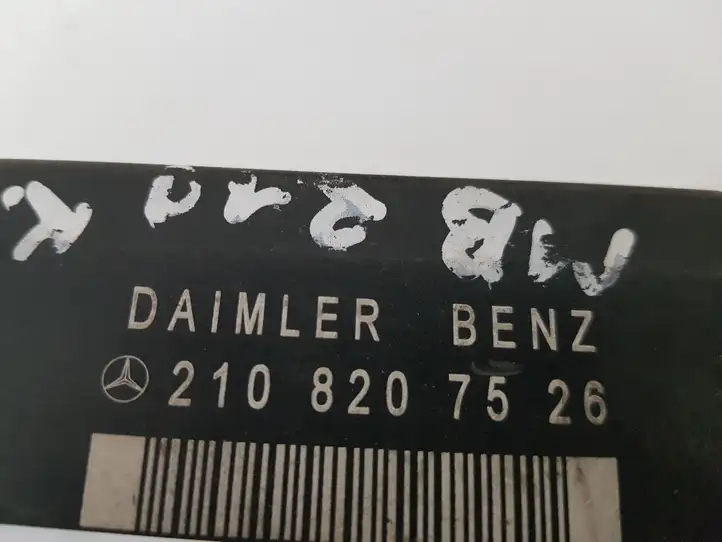 Mercedes-Benz E W210 (1995 - 2002) 2108207526 Блок управления дверью — фото 3