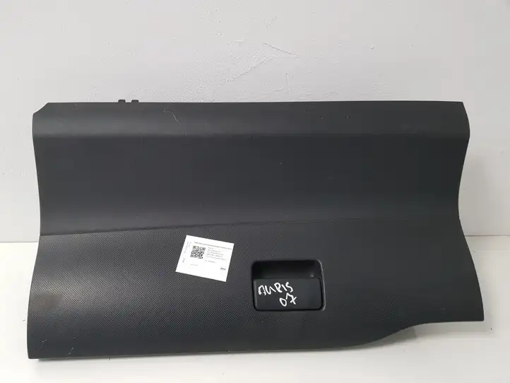 Toyota Auris 150 (2006 - 2012) 5555202100 Крышка бардачка — фото 1