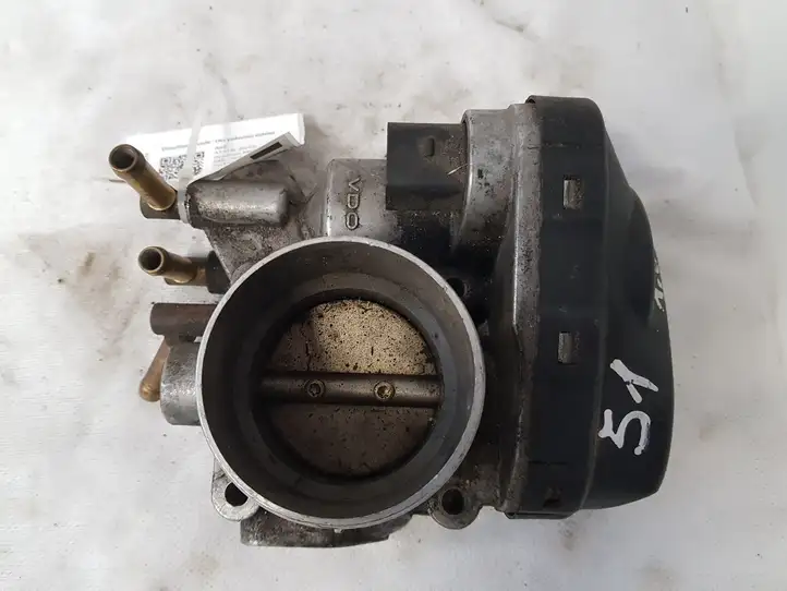 Audi A3/S3 8L (2000 - 2003) 06A133062A Дроссельная заслонка — фото 1