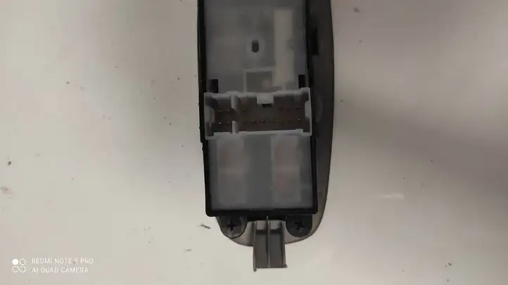 Nissan Almera (2000 - 2006) 80961 Кнопка стеклоподъемников — фото 3