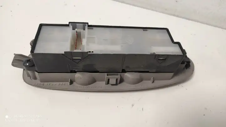 Nissan Almera (2000 - 2006) 80961 Кнопка стеклоподъемников — фото 4