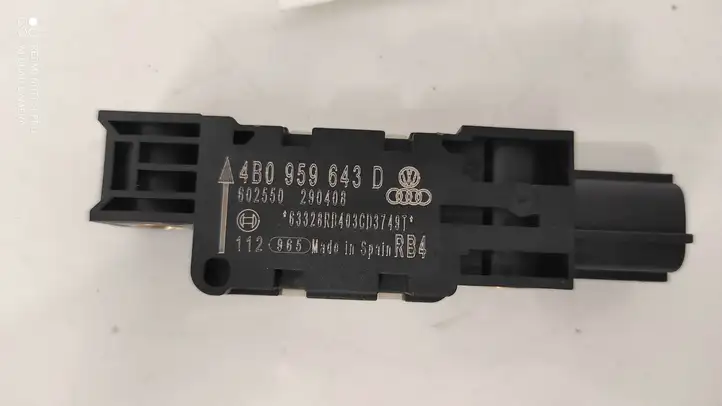 Audi A3/S3 8P (2004 - 2008) 4B0959643D Датчик удара SRS — фото 2