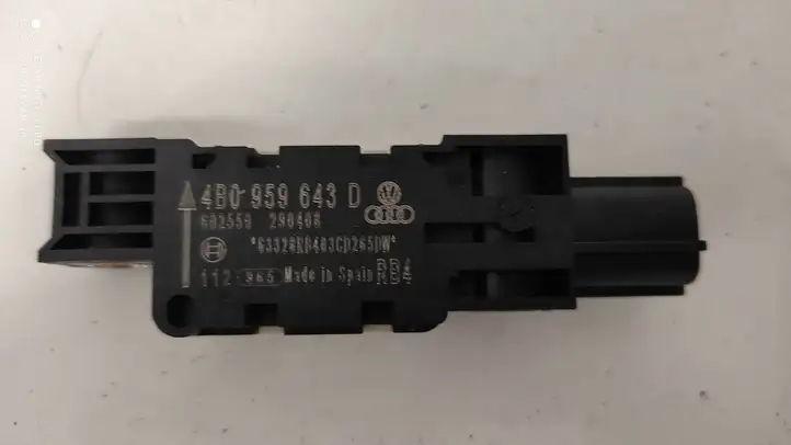 Audi A3/S3 8P (2004 - 2008) 4B0959643D Датчик удара SRS — фото 3