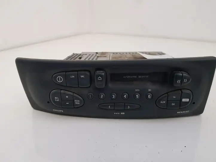 Renault Scenic I (1996 - 2003) 7700426413 Магнитола / мультимедийная система — фото 1