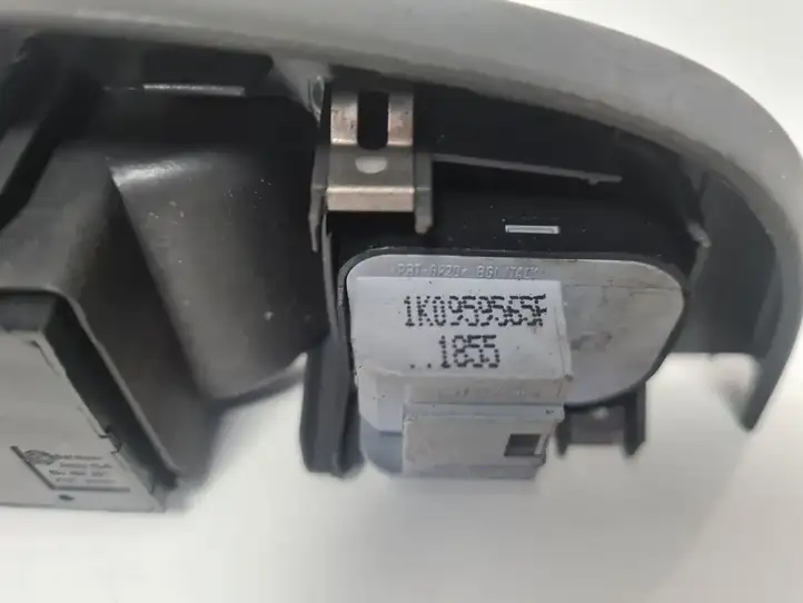 Volkswagen Golf V (2003 - 2009) 1K4959857 Кнопка стеклоподъемников — фото 3