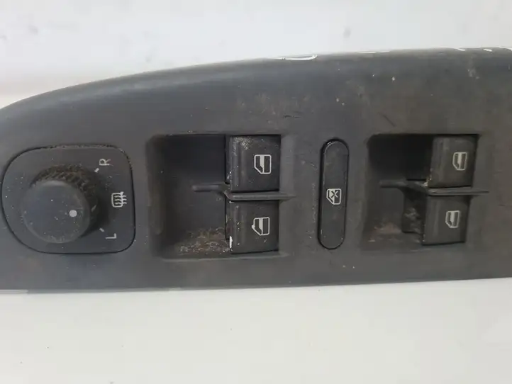 Volkswagen Golf V (2003 - 2009) 1K4959857 Блок кнопок стеклоподъемников — фото 5