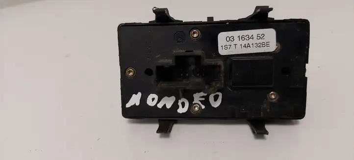 Ford Mondeo Mk III (2000 - 2007) 1S7T14A132BE Блок кнопок стеклоподъемников — фото 2