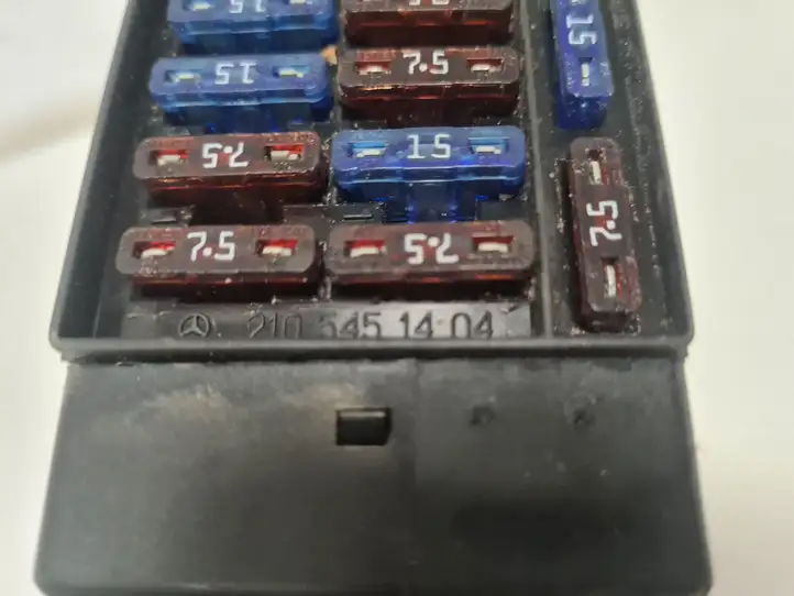 Mercedes-Benz E W210 (1995 - 2002) 2105451404 Включатель фонарей — фото 3