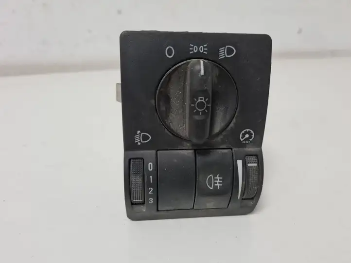 Opel Combo C (2005 - 2011) 9116615 Включатель фонарей — фото 1