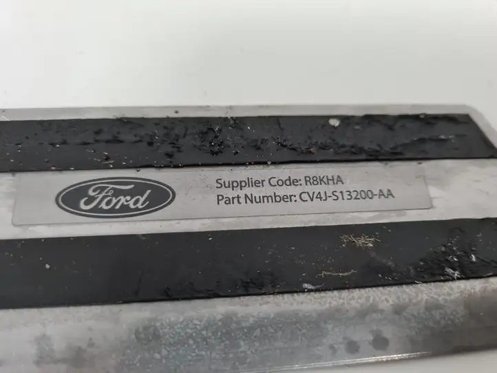 Ford Kuga II (2013 - 2019) CV4JS13200AA Внутренняя отделка переднего порога — фото 4
