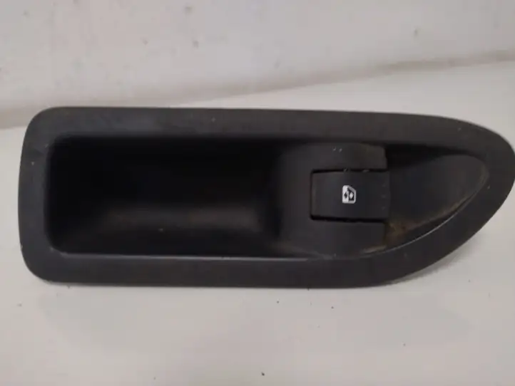 Renault Laguna II (2001 - 2005) 8200016013 Блок кнопок стеклоподъемников — фото 1