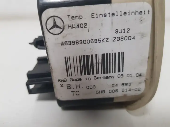 Mercedes-Benz Vito Viano W639 (2003 - 2010) A6398300685KZ Модуль управления кондиционером — фото 3