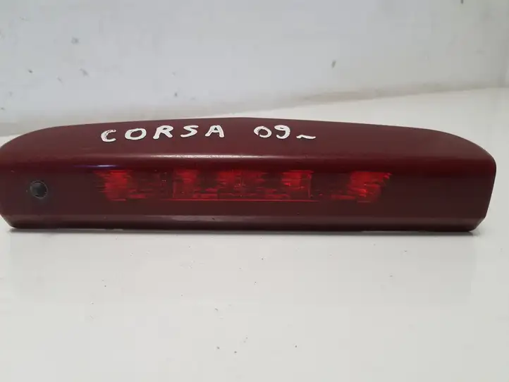 Opel Corsa D (2006 - 2010) 316627975 Дополнительный стоп фонарь — фото 1