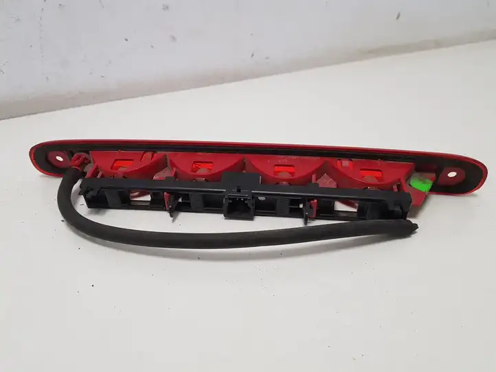 Toyota Aygo AB10 (2005 - 2008) 04017 Дополнительный стоп фонарь — фото 2