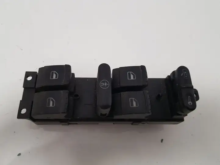 Volkswagen PASSAT B5.5 (2001 - 2005) F005S00011 Блок кнопок стеклоподъемников — фото 1