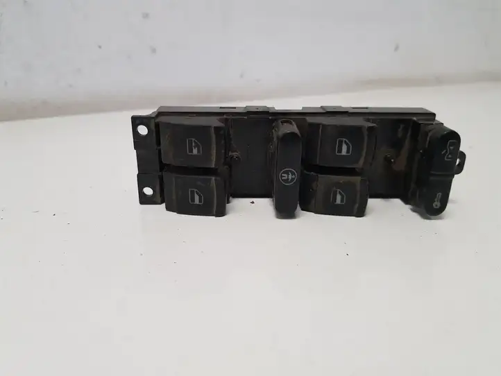 Volkswagen PASSAT B5.5 (2001 - 2005) 1J4959857 Блок кнопок стеклоподъемников — фото 1