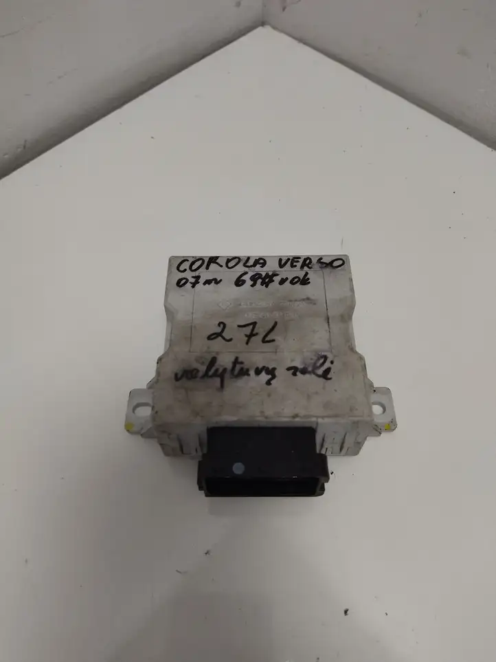 Toyota Corolla Verso AR10 (2004 - 2009) 150696 Реле стеклоочистителей — фото 1