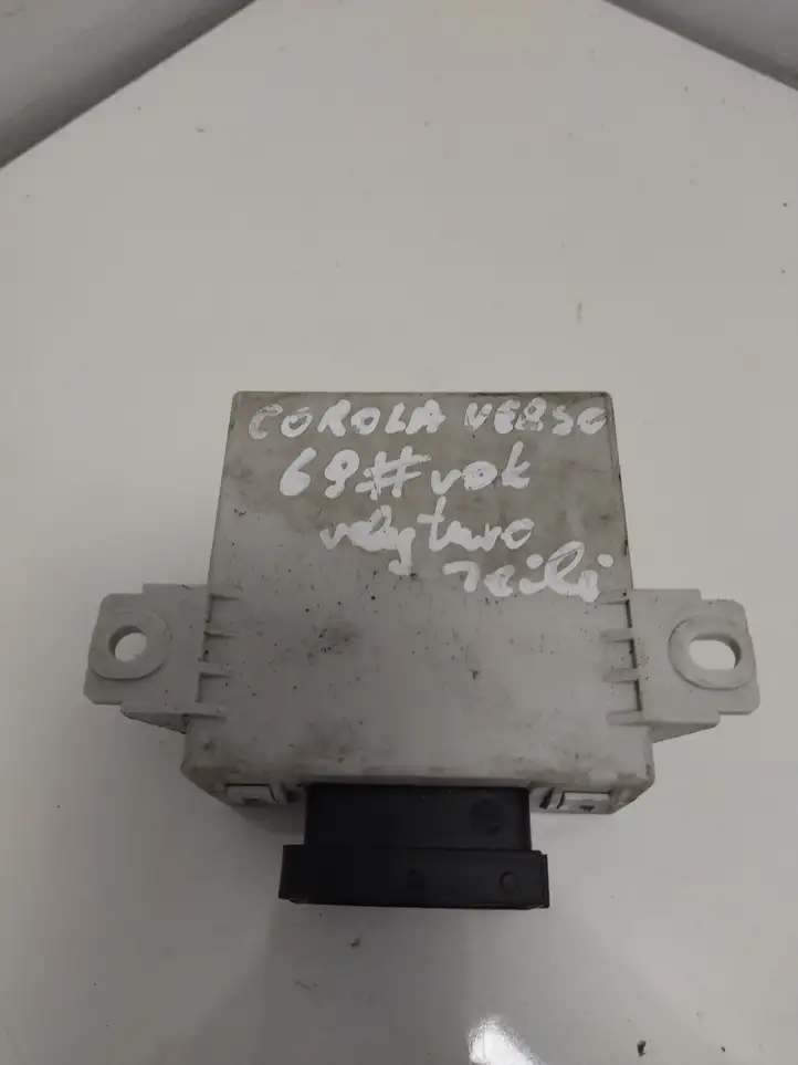 Toyota Corolla Verso AR10 (2004 - 2009) 150696 Реле стеклоочистителей — фото 3