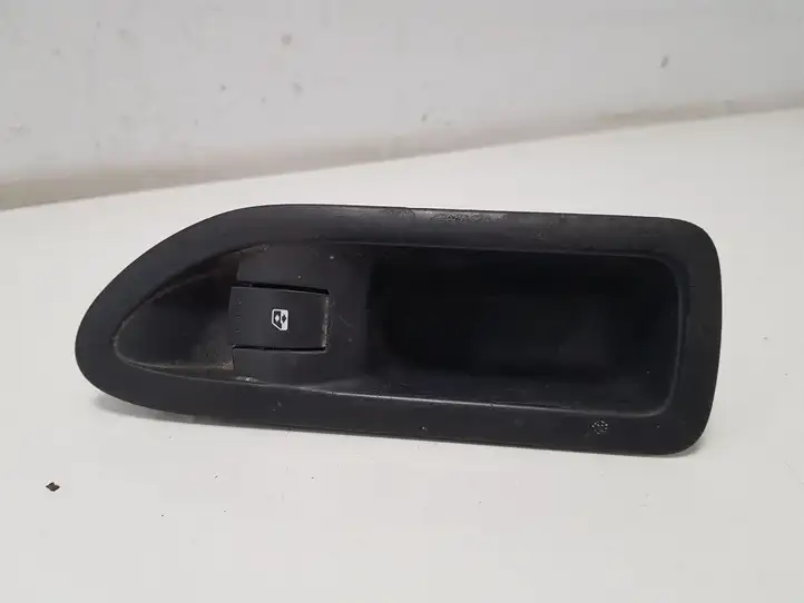 Renault Laguna II (2001 - 2005) 8200016013 Блок кнопок стеклоподъемников — фото 1
