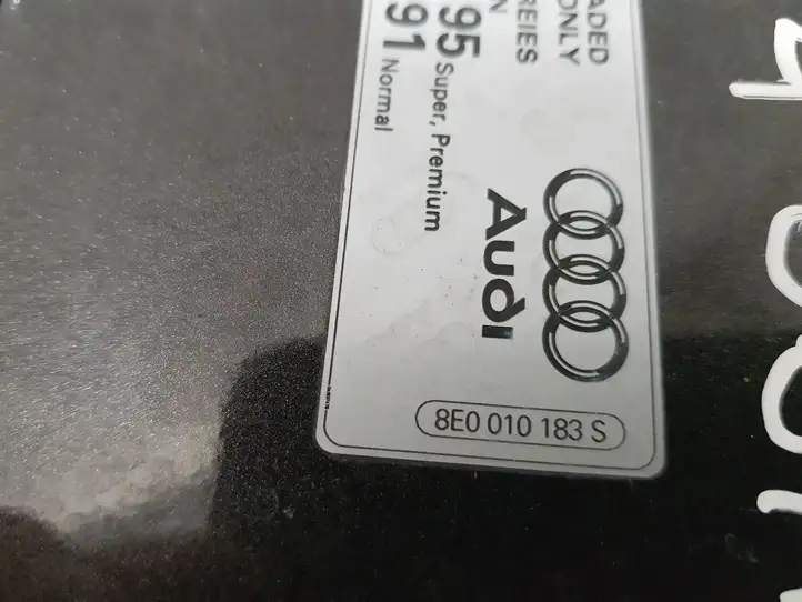 Audi A4 S4 B7 8E 8H (2004 - 2009) 8E0010183S Крышка топливного бака — фото 3