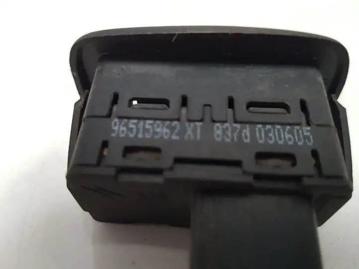 Citroen C5 (2004 - 2008) 96515962XT Кнопка стеклоподъемников — фото 3