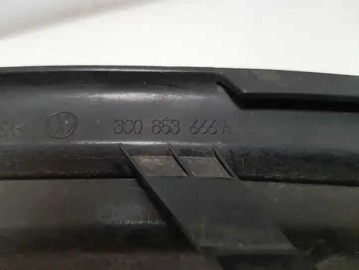 Volkswagen PASSAT B6 (2005 - 2010) 3C0853666A Решетка противотуманной фары — фото 2