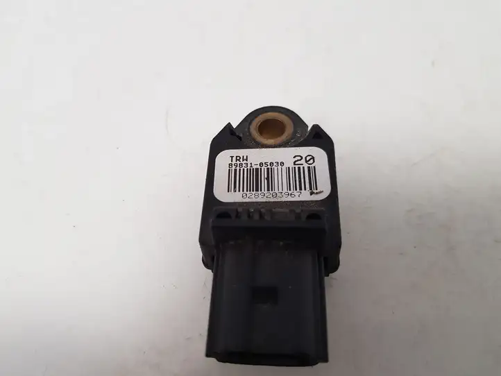 Toyota Avensis T270 (2009 - 2012) 8983105030 Датчик удара SRS — фото 4